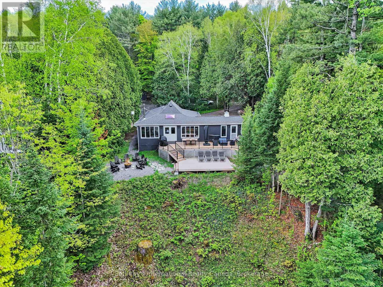 1093 Glenmount Road, Lake Of Bays, Ontario  P0B 1A0 - Photo 2 - X12179749