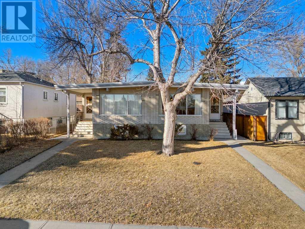 118 & 120 30 Avenue Nw, Calgary, Alberta  T2M 2M9 - Photo 1 - A2206367