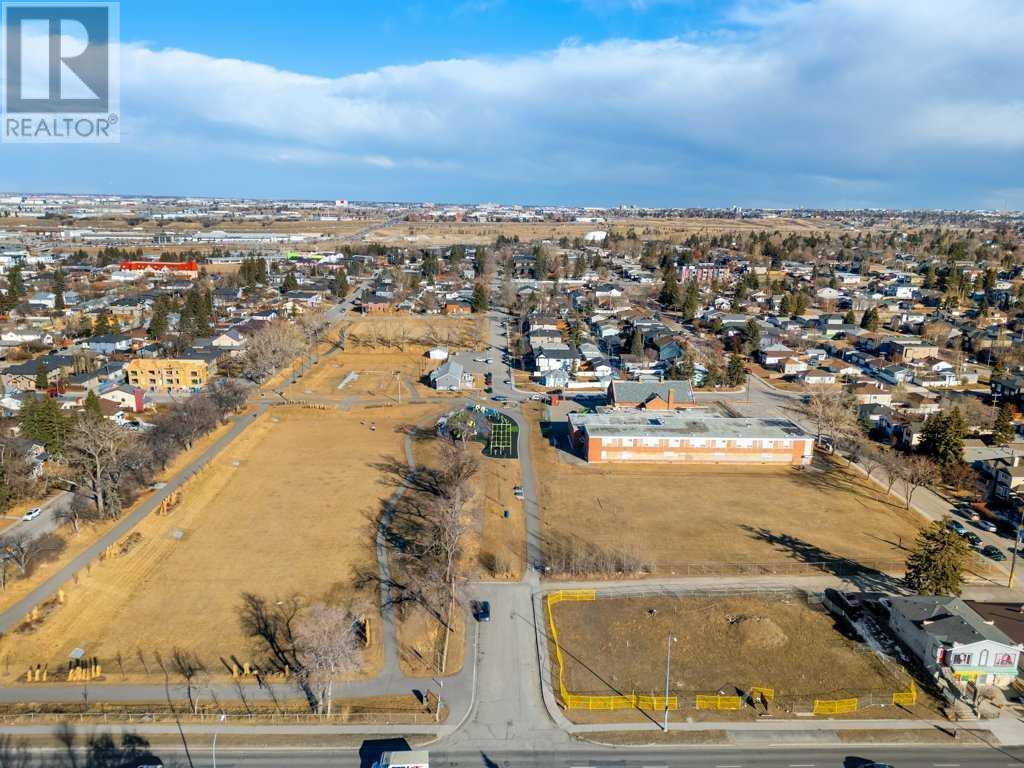118 & 120 30 Avenue Nw, Calgary, Alberta  T2M 2M9 - Photo 42 - A2206367
