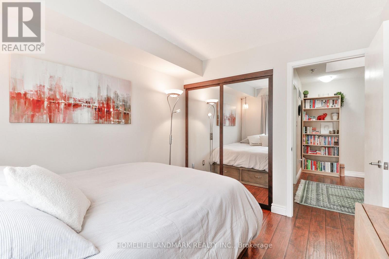 1521 - 26 Laidlaw Street, Toronto, Ontario  M6K 1X2 - Photo 15 - W12149391