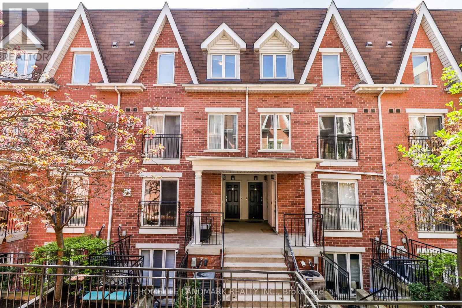 1521 - 26 Laidlaw Street, Toronto, Ontario  M6K 1X2 - Photo 2 - W12149391