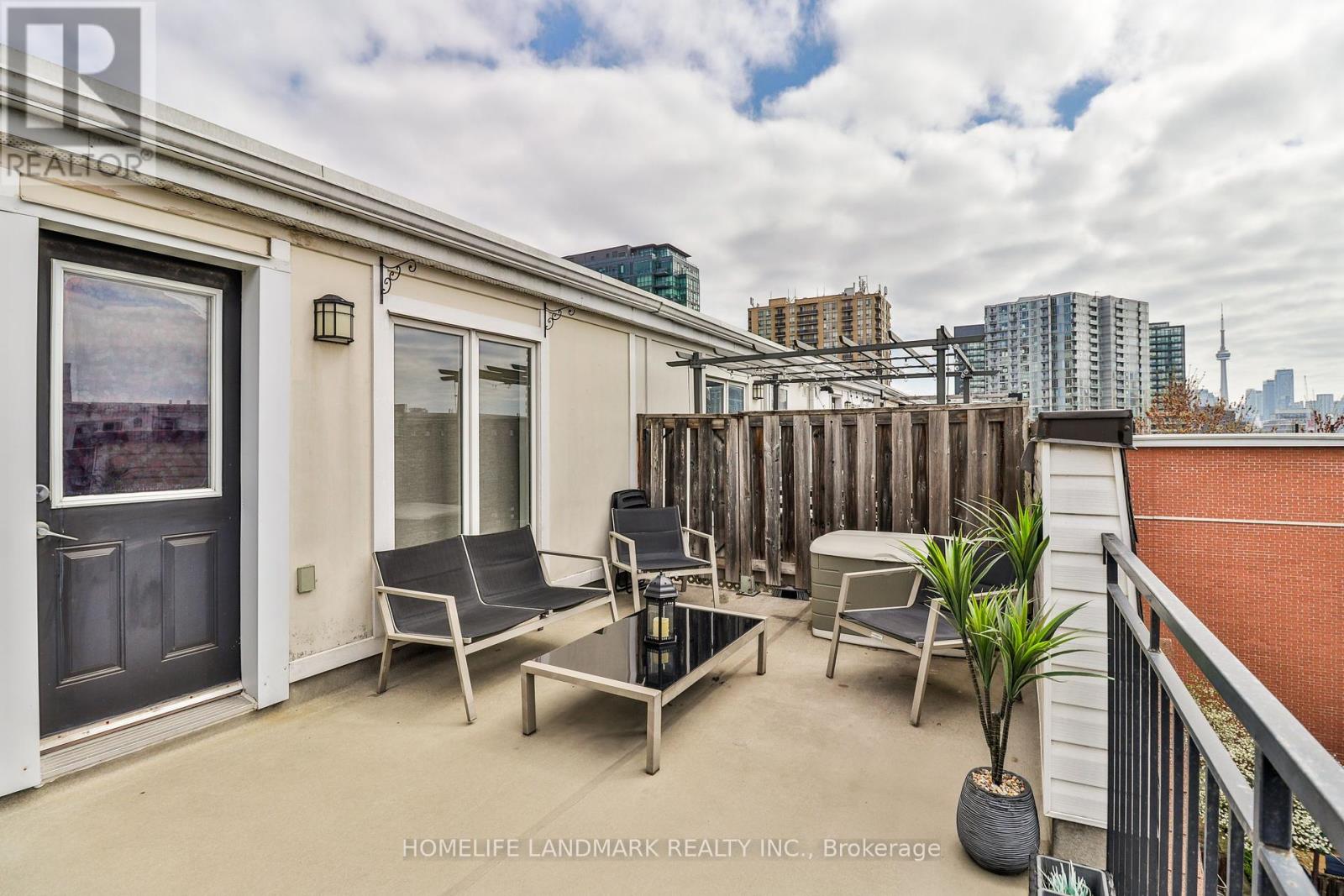 1521 - 26 Laidlaw Street, Toronto, Ontario  M6K 1X2 - Photo 25 - W12149391