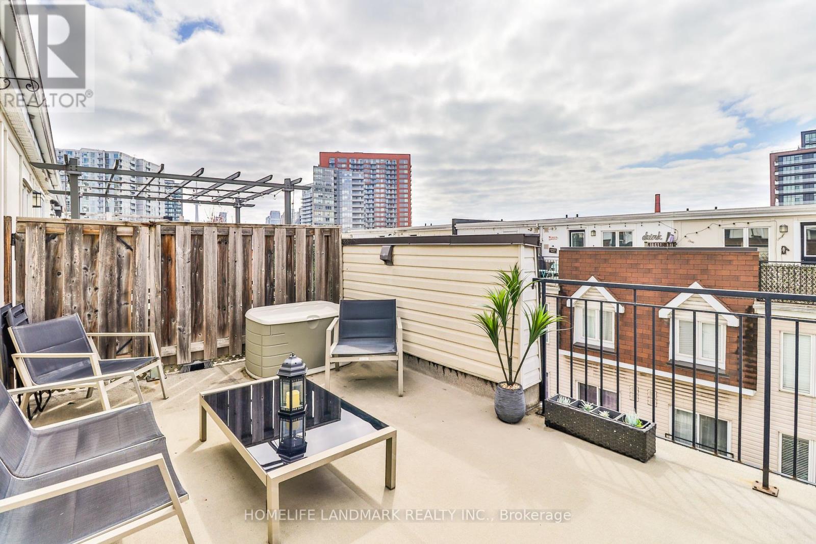 1521 - 26 Laidlaw Street, Toronto, Ontario  M6K 1X2 - Photo 27 - W12149391