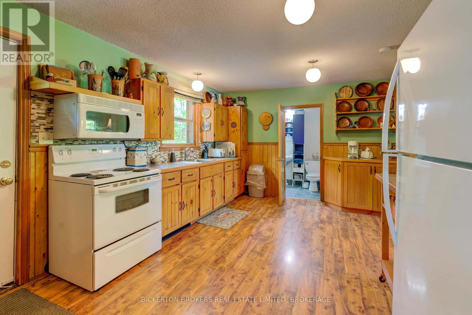 801e Whippoorwill Lane E, Leeds And The Thousand Islands, Ontario  K0E 1L0 - Photo 21 - X12179554