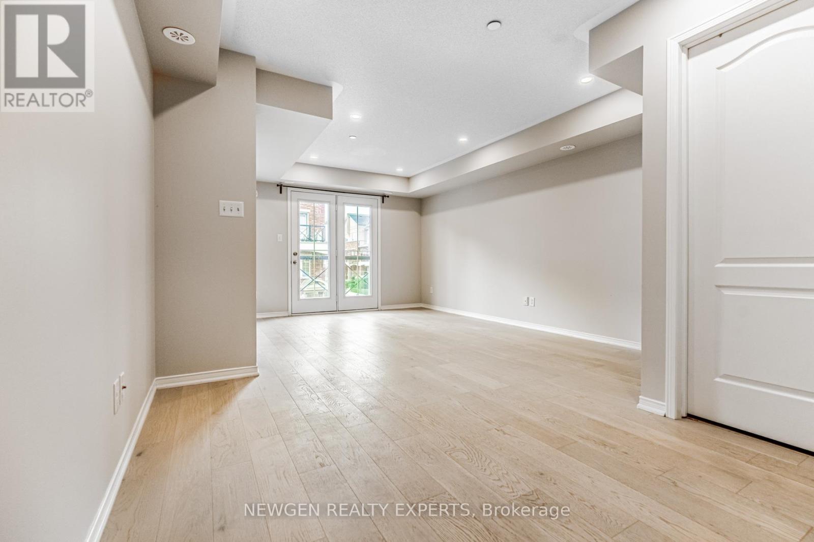 27 - 51 Hays Boulevard, Oakville, Ontario  L6H 0J1 - Photo 6 - W12179148
