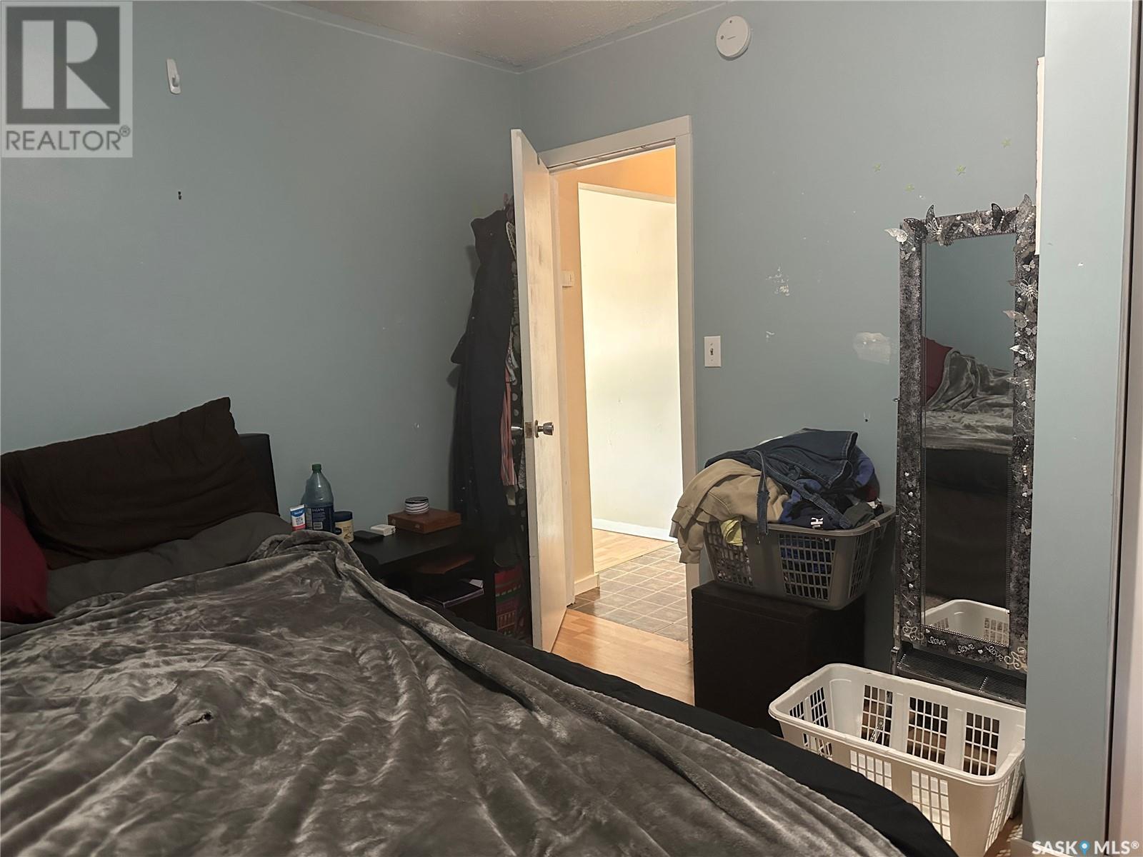 102 9th Street Ne, Weyburn, Saskatchewan  S4H 1E7 - Photo 12 - SK007456