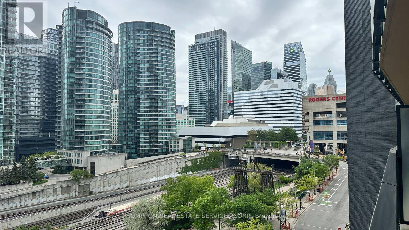 733 - 3 Concord Cityplace Way, Toronto, Ontario  M5V 0X4 - Photo 8 - C12179751