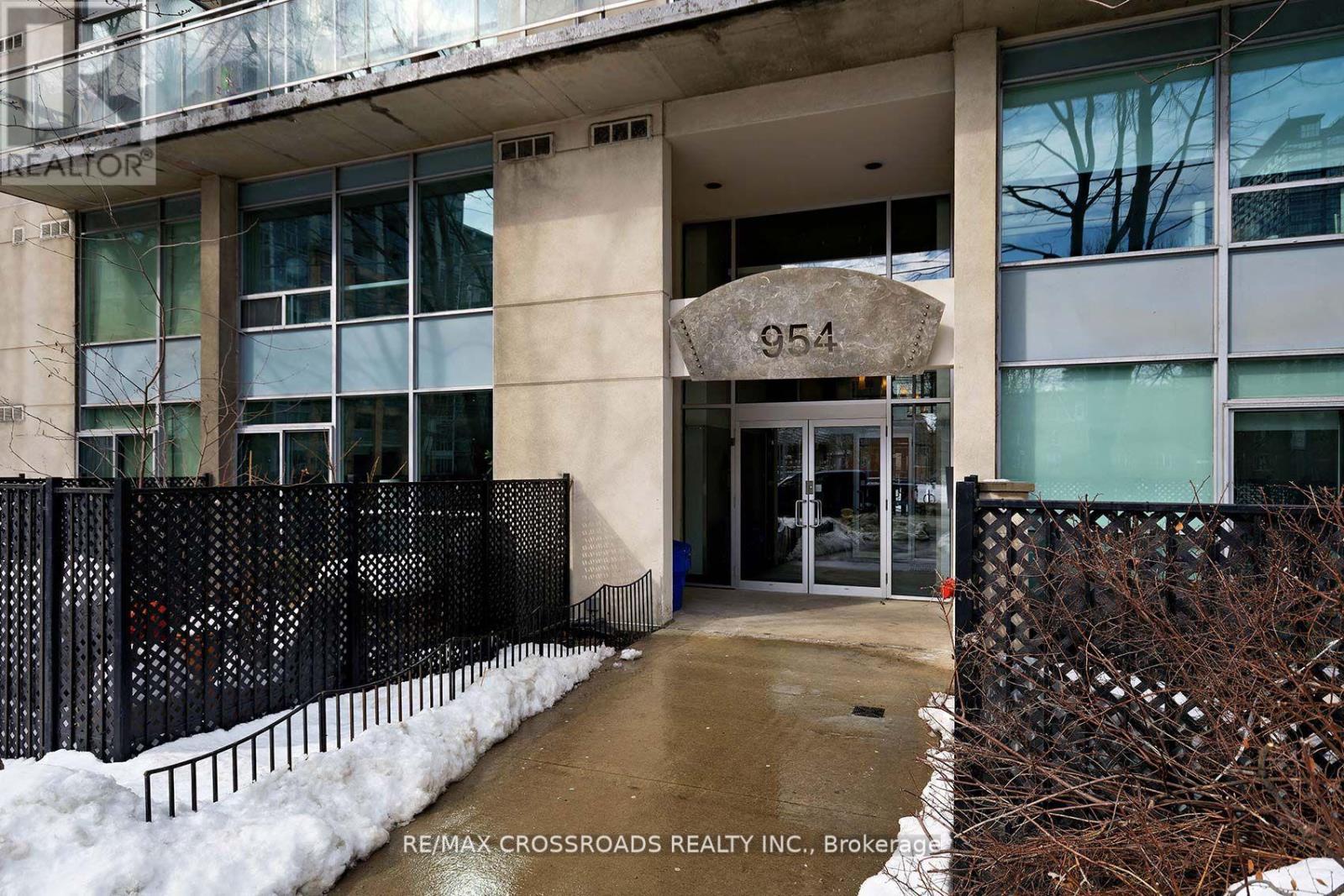 526 - 954 King Street W, Toronto, Ontario  M6K 1E5 - Photo 1 - C12179777