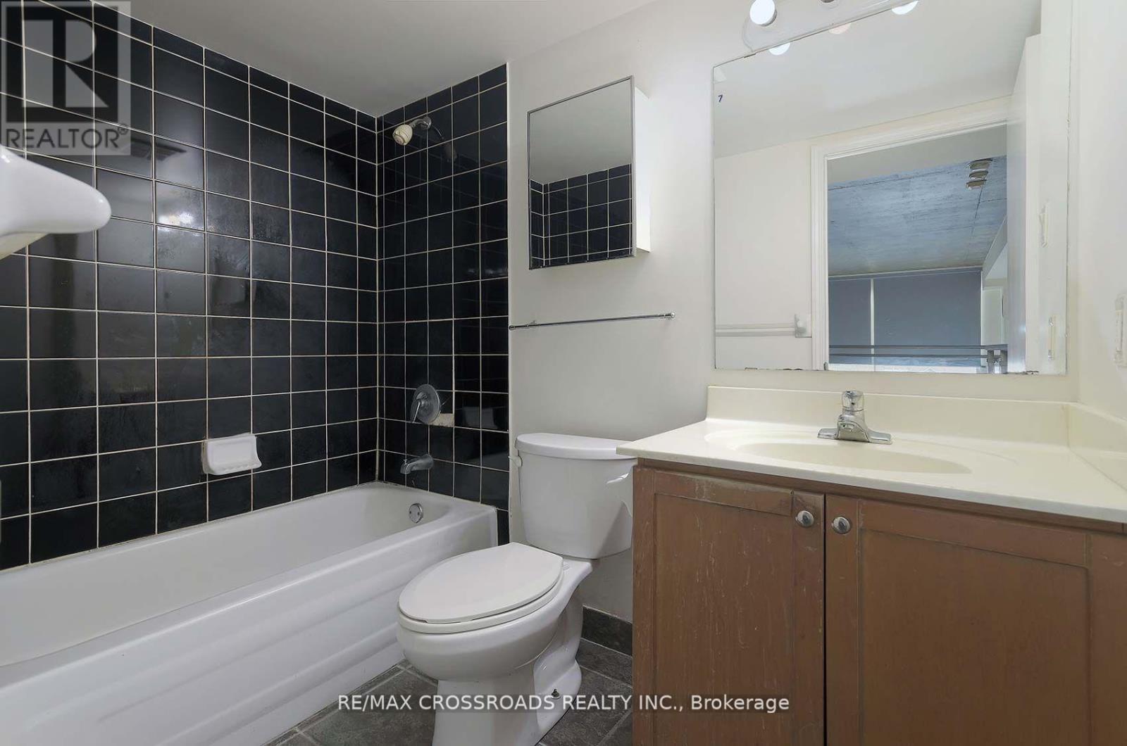 526 - 954 King Street W, Toronto, Ontario  M6K 1E5 - Photo 17 - C12179777