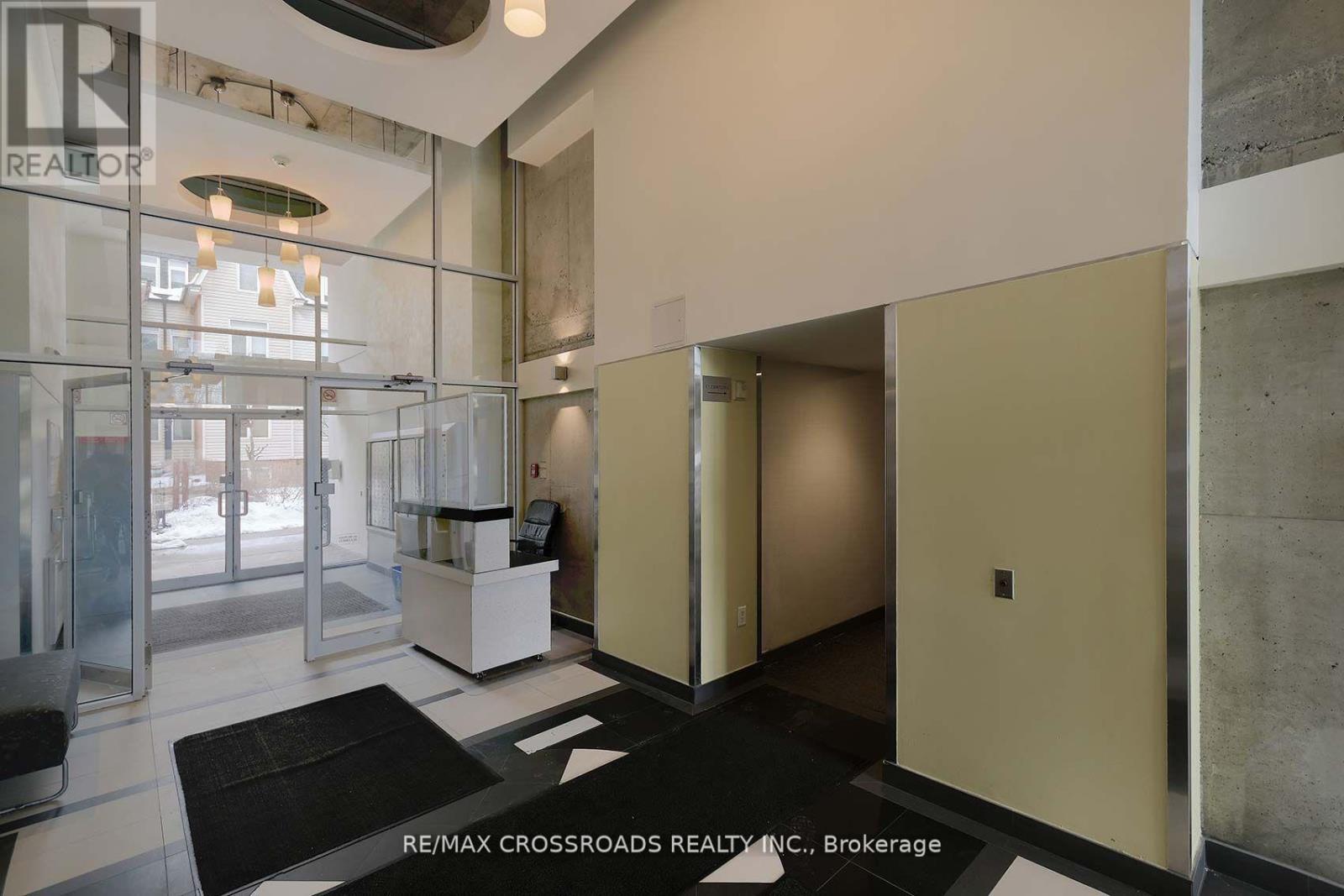 526 - 954 King Street W, Toronto, Ontario  M6K 1E5 - Photo 2 - C12179777