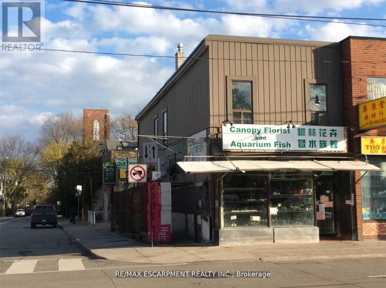 Property at 673 GERRARD STREET E image 1