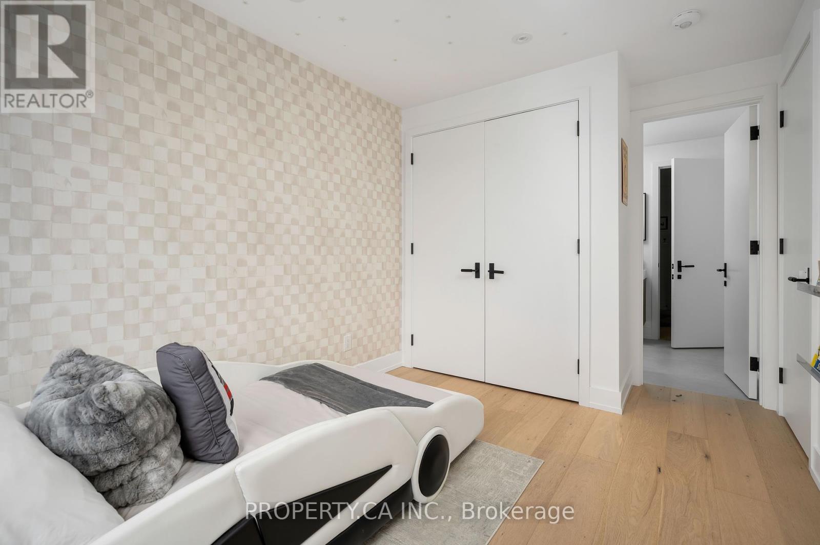 268 Euclid Avenue, Toronto, Ontario  M6J 2K2 - Photo 21 - C12176179