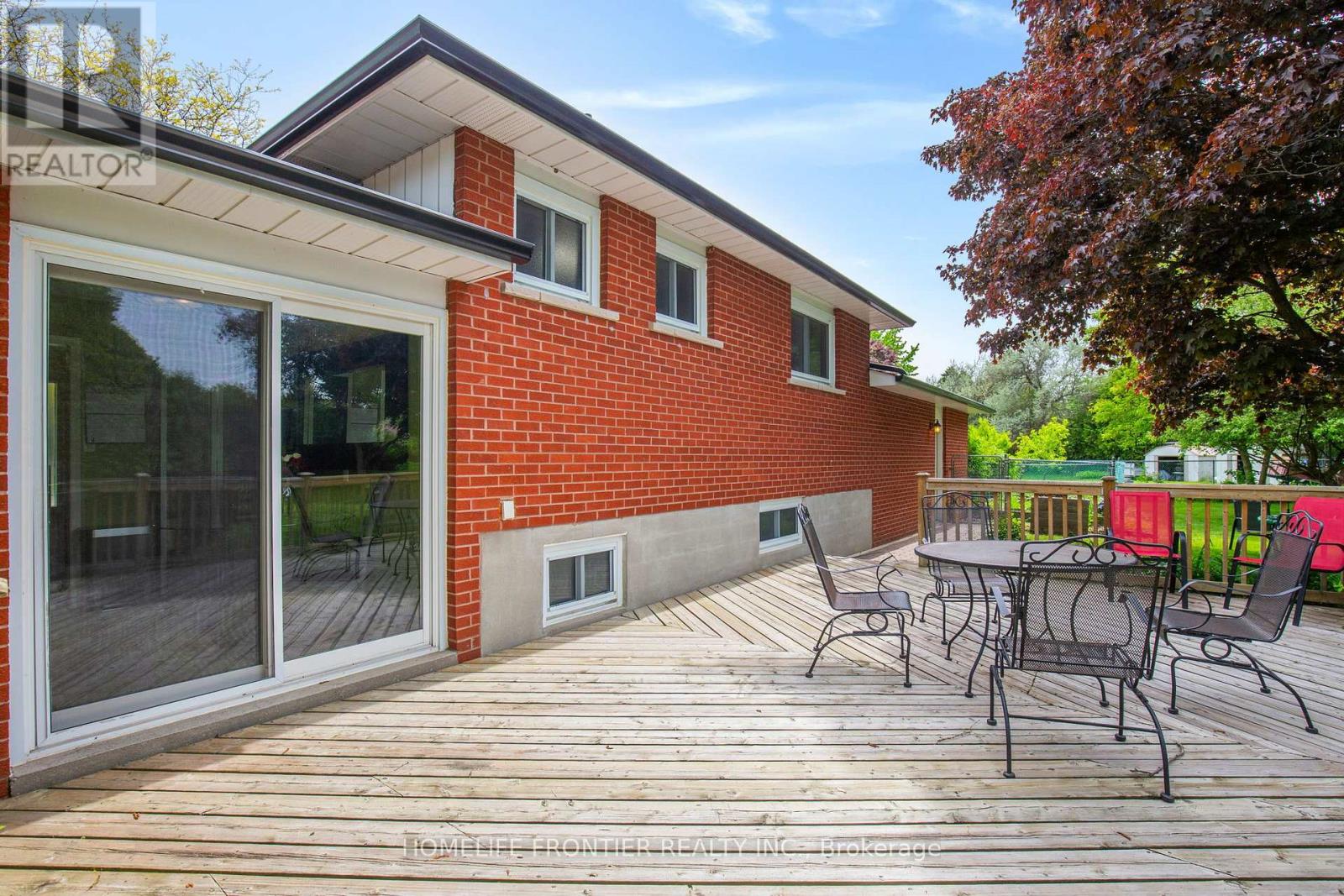 40 Delta Crescent, East Gwillimbury, Ontario  L9N 1G4 - Photo 33 - N12179758