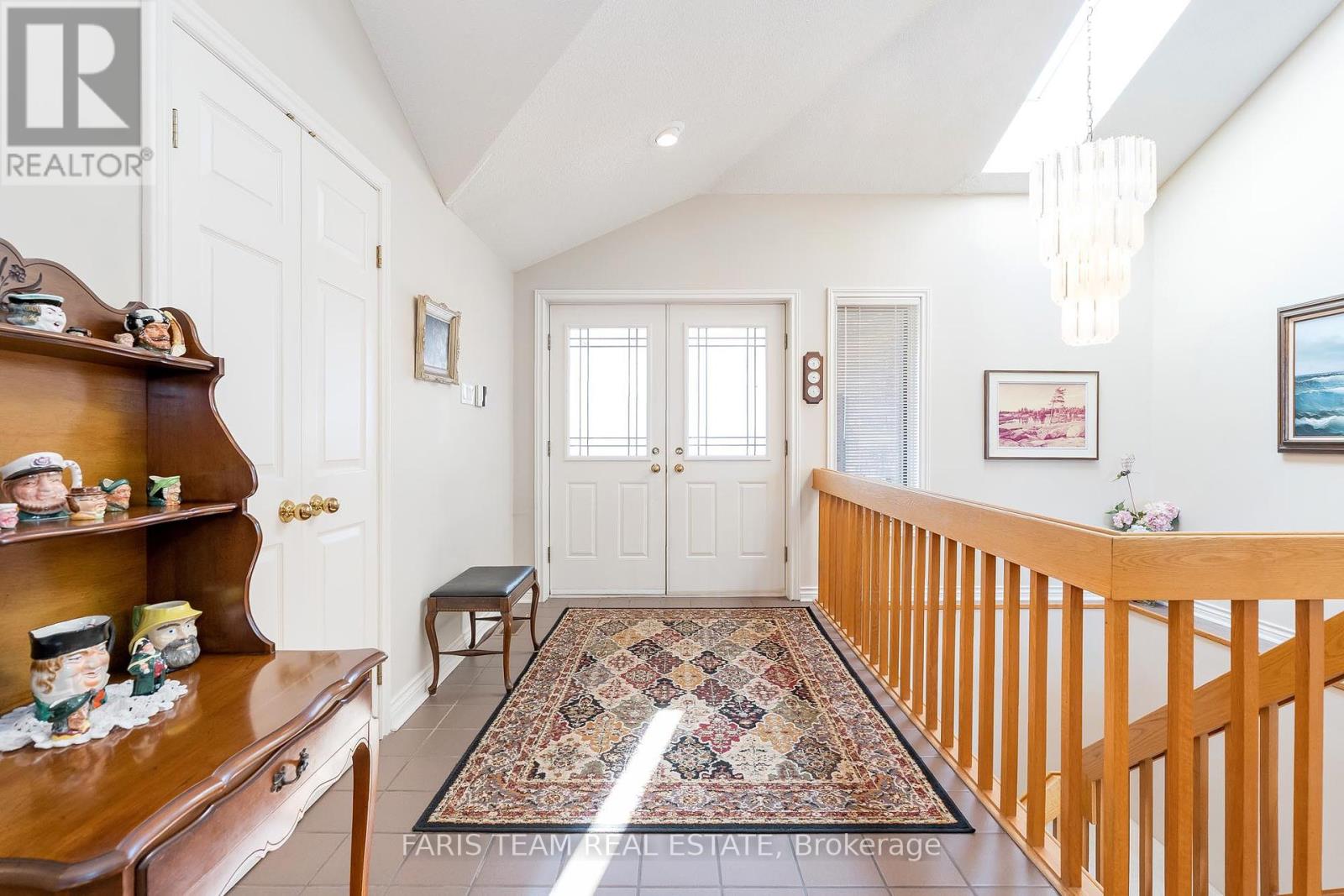 16 Beck Boulevard, Penetanguishene, Ontario  L9M 1C3 - Photo 3 - S12179785
