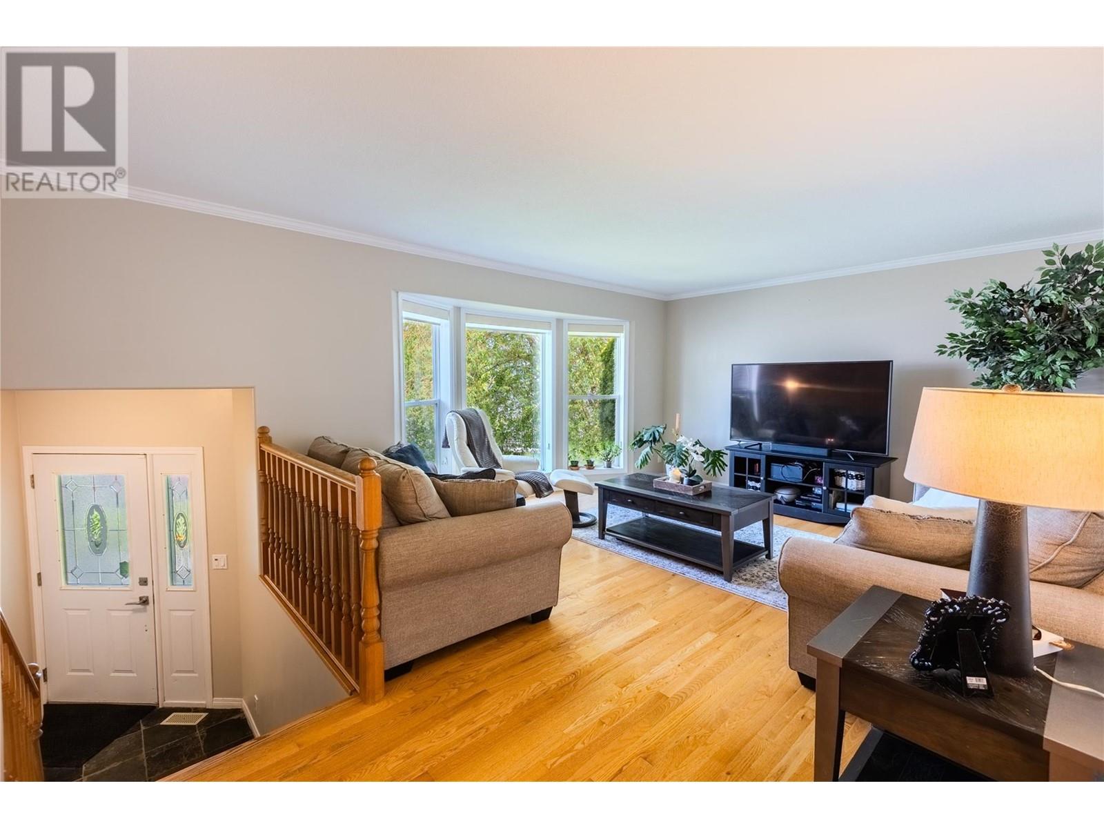 2336 WHITBURN Crescent, Kamloops, BC V1S1W4