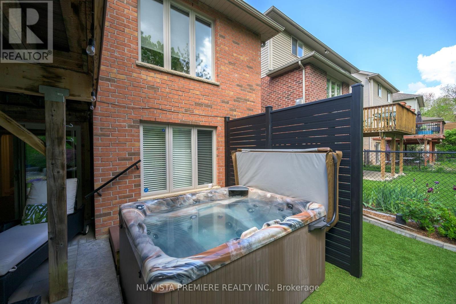 1585 Blackmaple Crescent, London East, Ontario  N5Y 6L7 - Photo 12 - X12179829