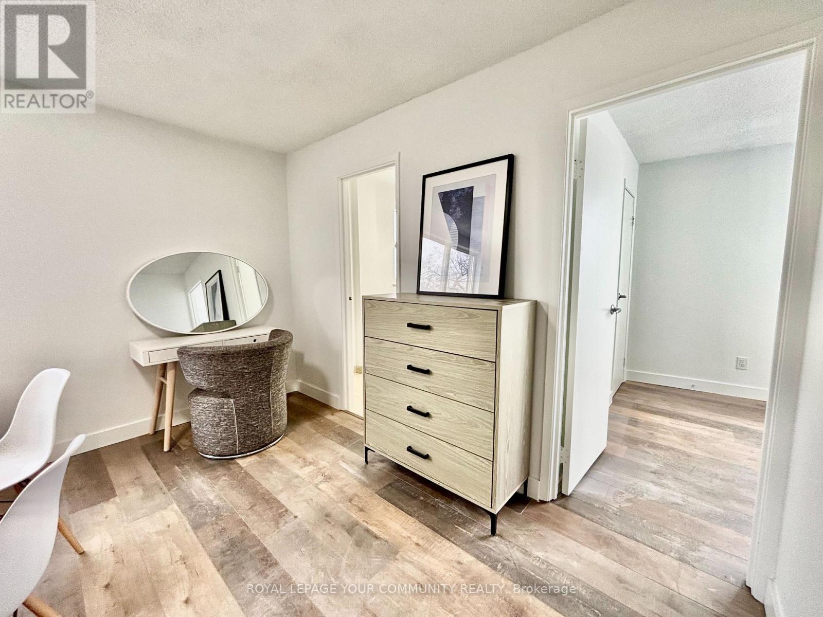 #b - 2475 Dufferin Street, Toronto (Briar Hill-Belgravia), Ontario  M6B 3P9 - Photo 3 - W12179650