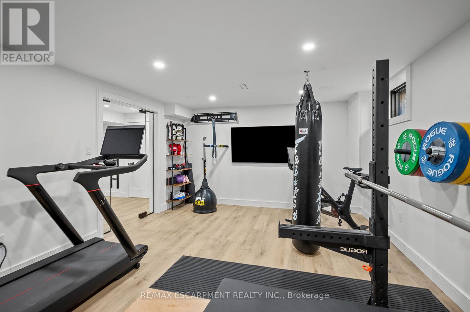357 Belvenia Road, Burlington, Ontario  L7L 2G7 - Photo 37 - W12179679