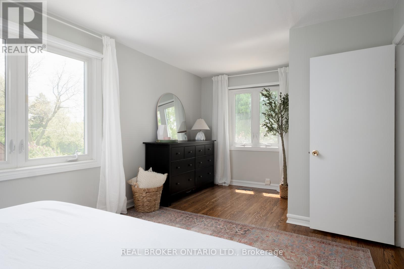 2194 Wedgewood Road, Mississauga, Ontario  L4Y 1V8 - Photo 13 - W12179680