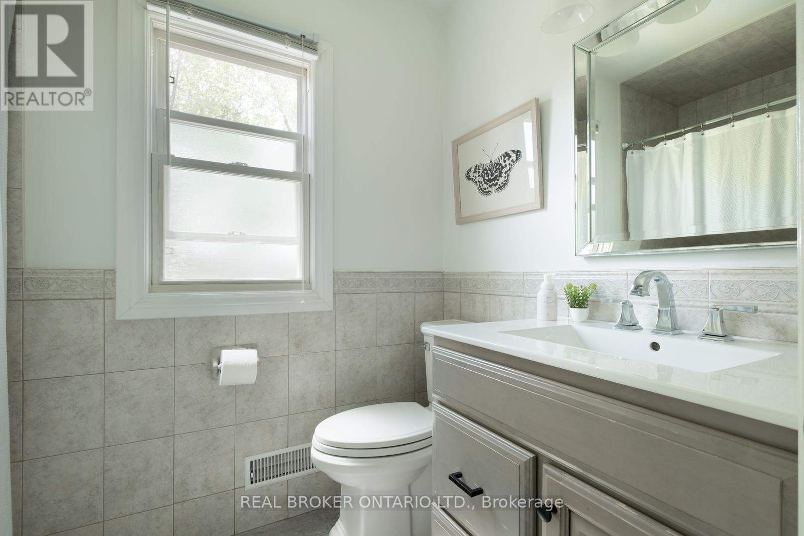 2194 Wedgewood Road, Mississauga, Ontario  L4Y 1V8 - Photo 16 - W12179680