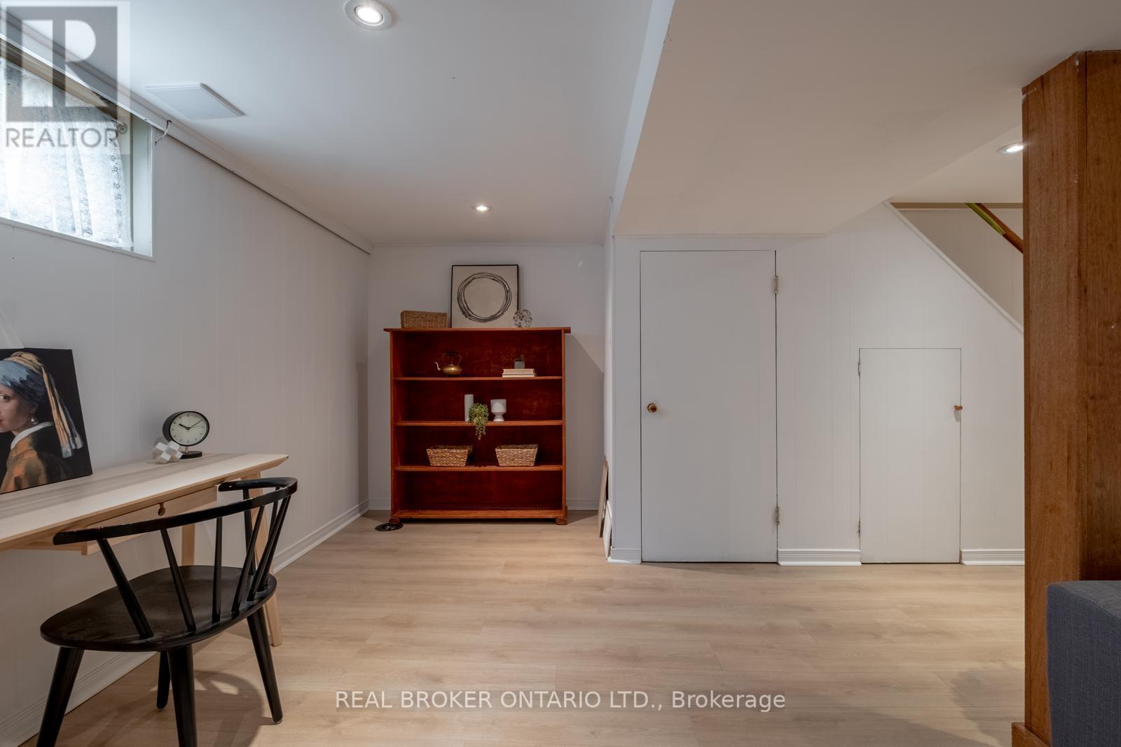 2194 Wedgewood Road, Mississauga, Ontario  L4Y 1V8 - Photo 19 - W12179680