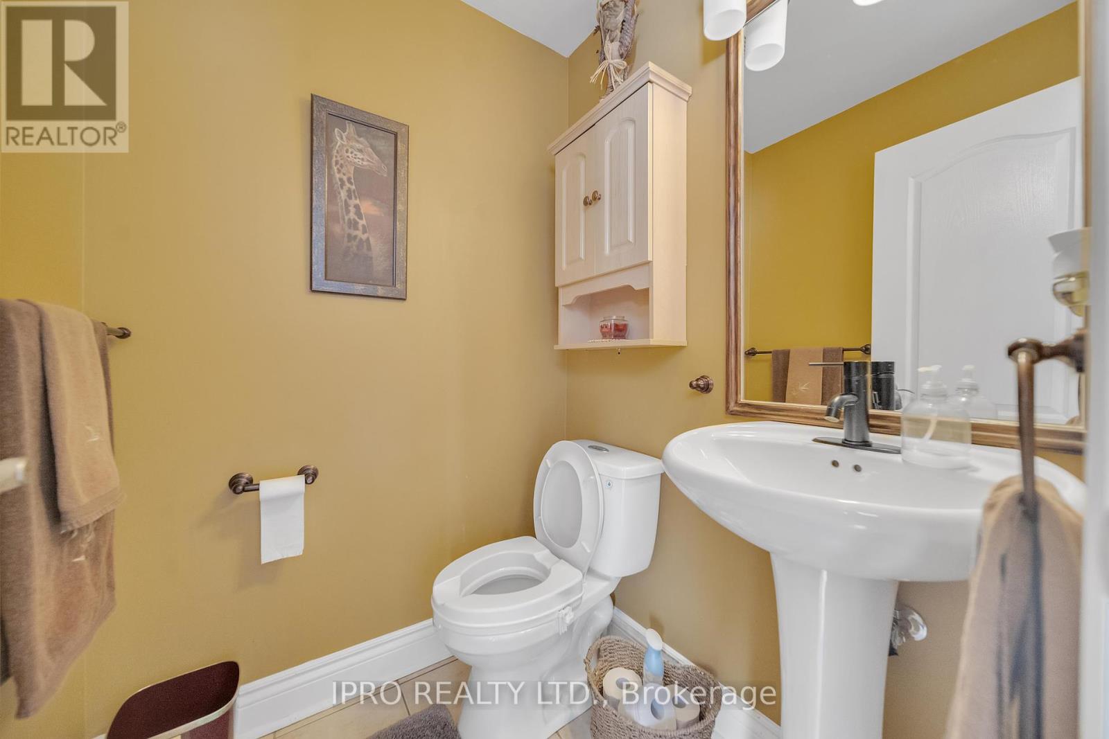 Main And 2nd Floor Only - 26 Beavervalley Drive, Brampton, Ontario  L7A 3L5 - Photo 15 - W12179701