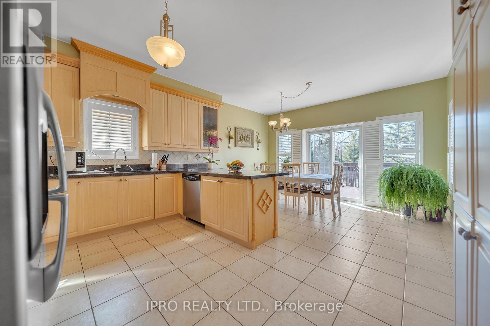 Main And 2nd Floor Only - 26 Beavervalley Drive, Brampton, Ontario  L7A 3L5 - Photo 19 - W12179701