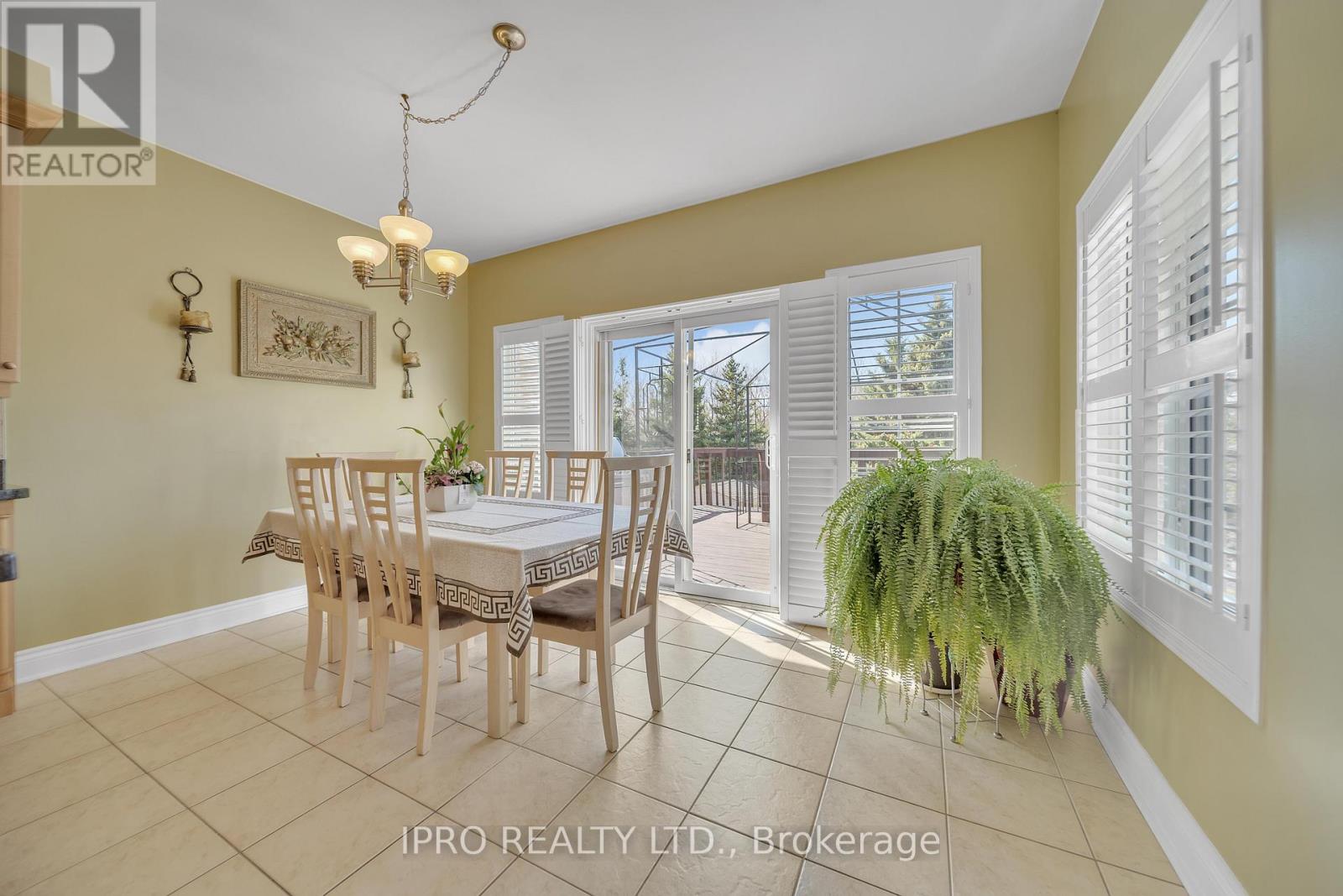 Main And 2nd Floor Only - 26 Beavervalley Drive, Brampton, Ontario  L7A 3L5 - Photo 20 - W12179701