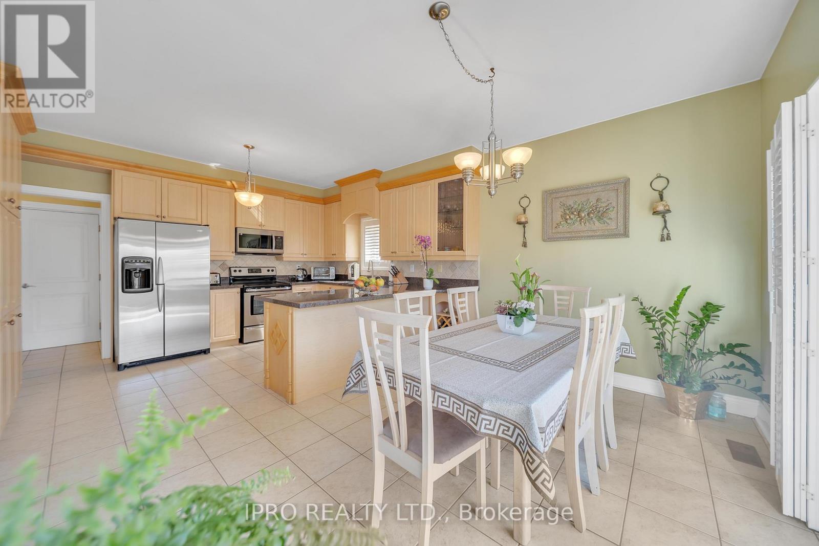 Main And 2nd Floor Only - 26 Beavervalley Drive, Brampton, Ontario  L7A 3L5 - Photo 21 - W12179701