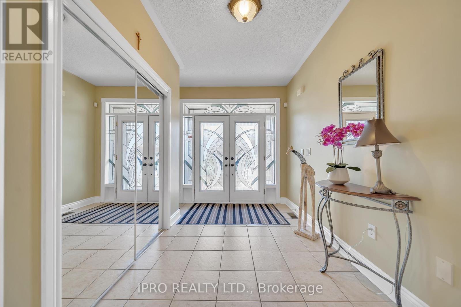 Main And 2nd Floor Only - 26 Beavervalley Drive, Brampton, Ontario  L7A 3L5 - Photo 8 - W12179701