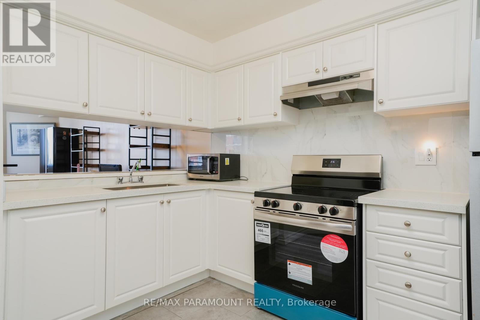 610 - 234 Albion Road, Toronto, Ontario  M9W 6A5 - Photo 8 - W12179737