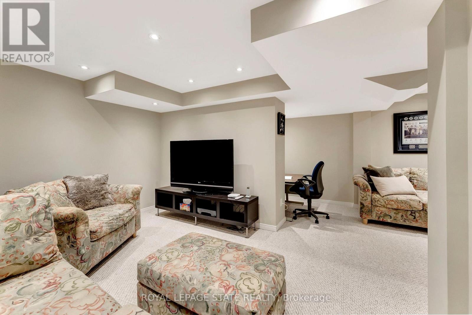 5973 Blue Spruce Avenue, Burlington, Ontario  L7L 6T9 - Photo 28 - W12179764