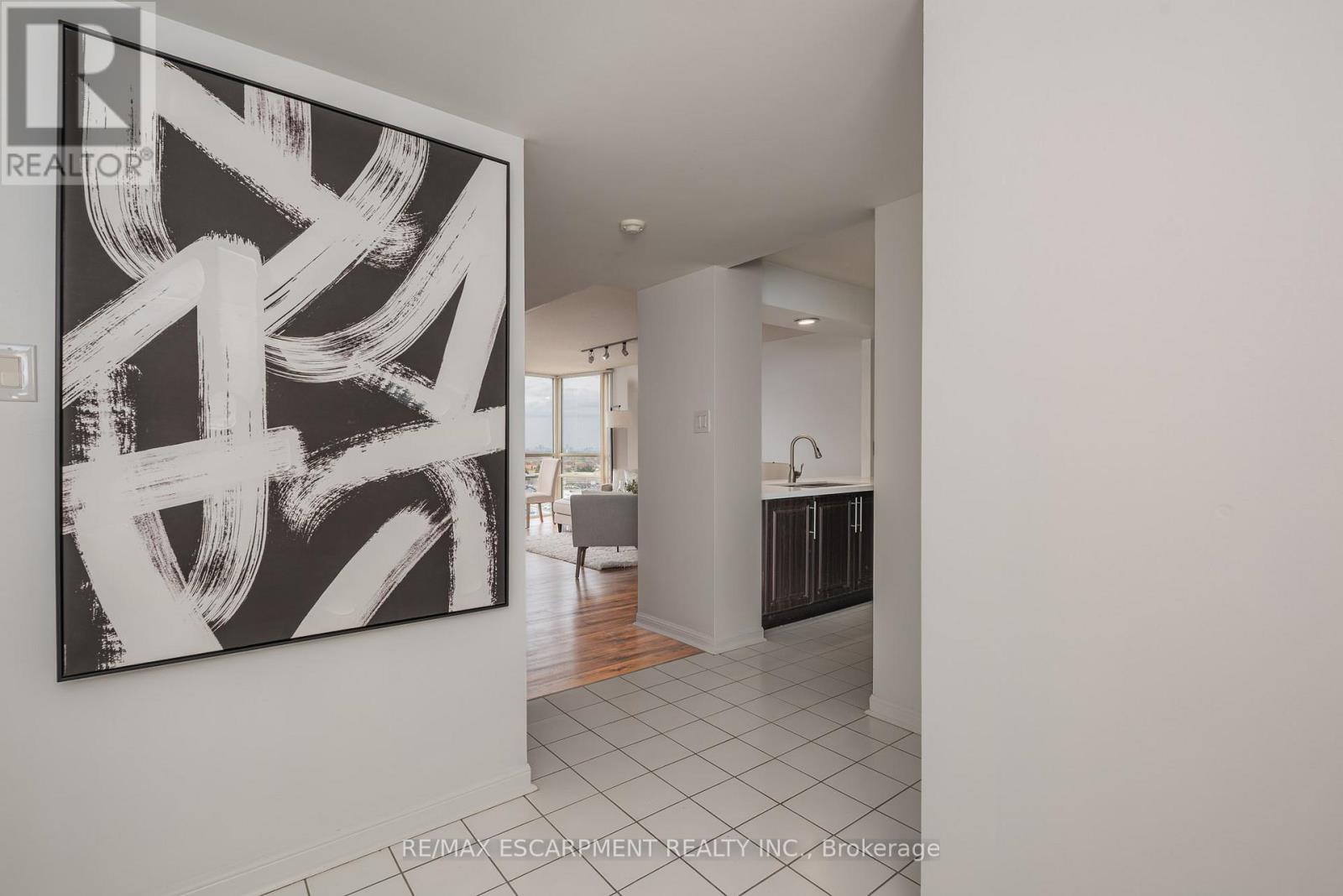1002 - 50 Eglinton Avenue W, Mississauga, Ontario  L5R 3P5 - Photo 24 - W12179797
