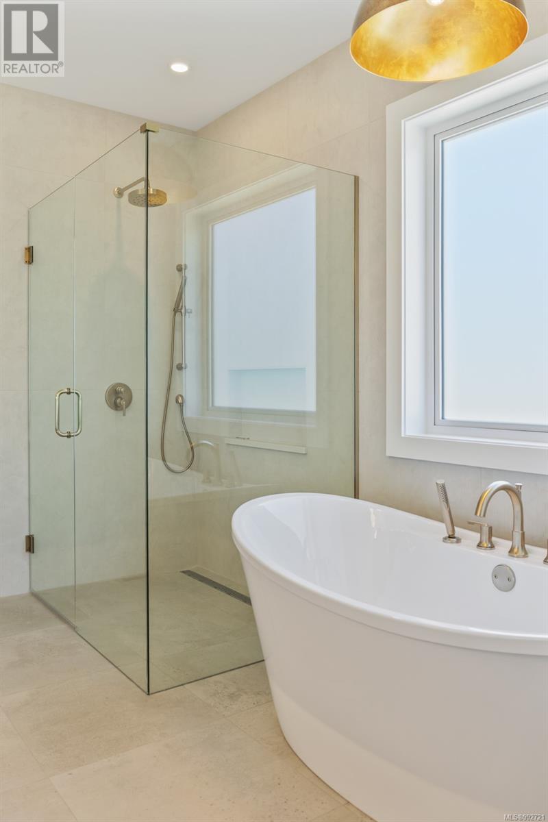 1757 Crown Isle Blvd, Courtenay, British Columbia  V9N 0K1 - Photo 29 - 992721