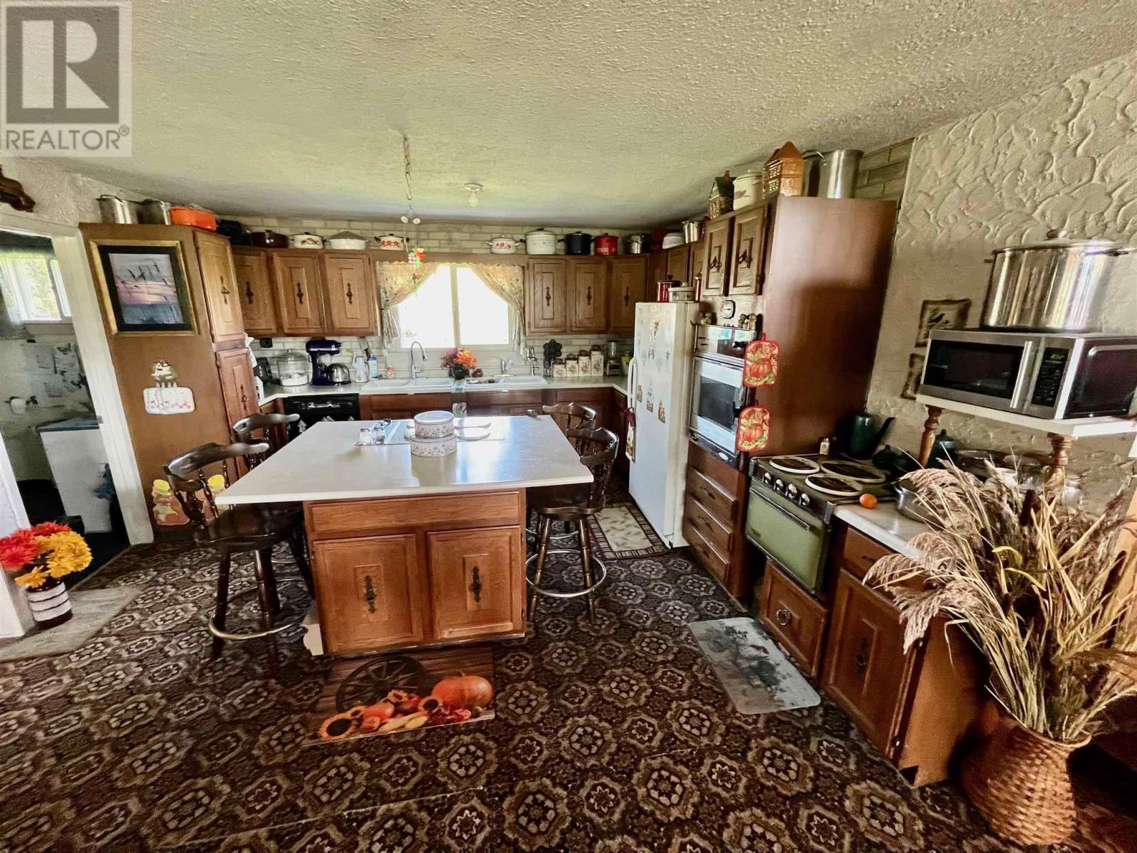 65 Wehrstedt Rd, Eagle River, Ontario  P0V 1S0 - Photo 2 - TB242861