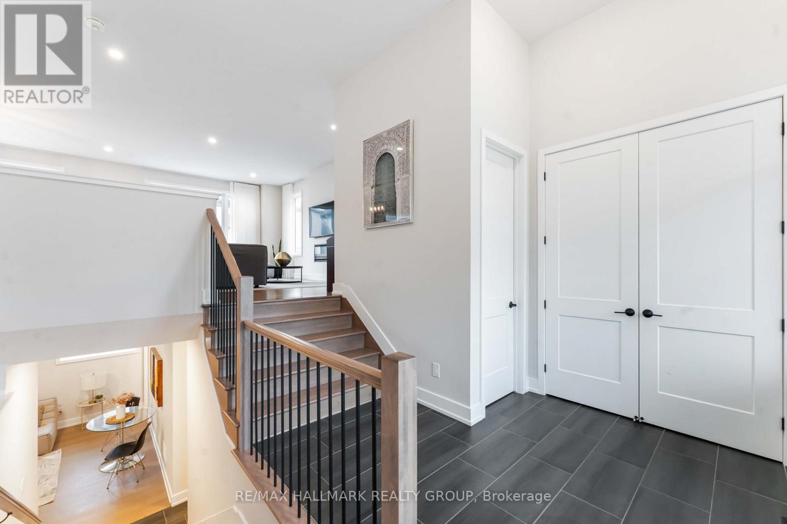 732 Vennecy Terrace, Ottawa, Ontario  K1W 0N3 - Photo 37 - X12179852