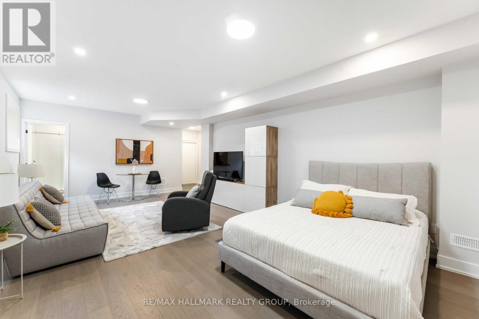 732 Vennecy Terrace, Ottawa, Ontario  K1W 0N3 - Photo 42 - X12179852