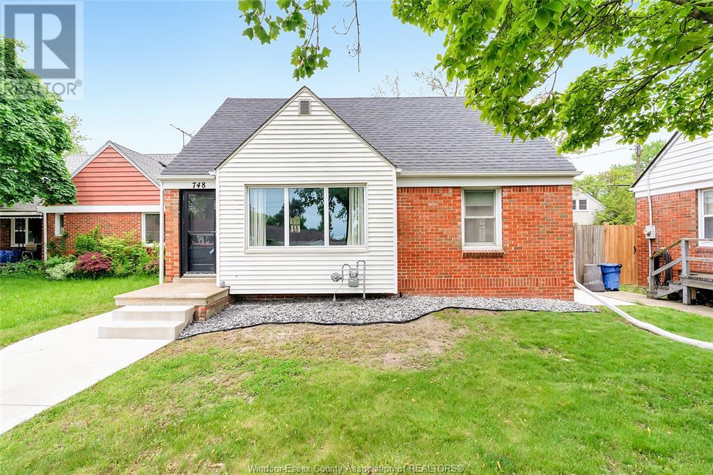 748 Memorial Drive, Windsor, Ontario  N8W 1W1 - Photo 1 - 25013369