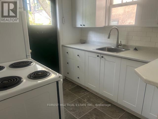 3 - 398 Spadina Road, Toronto, Ontario  M5P 2W2 - Photo 10 - C11896238