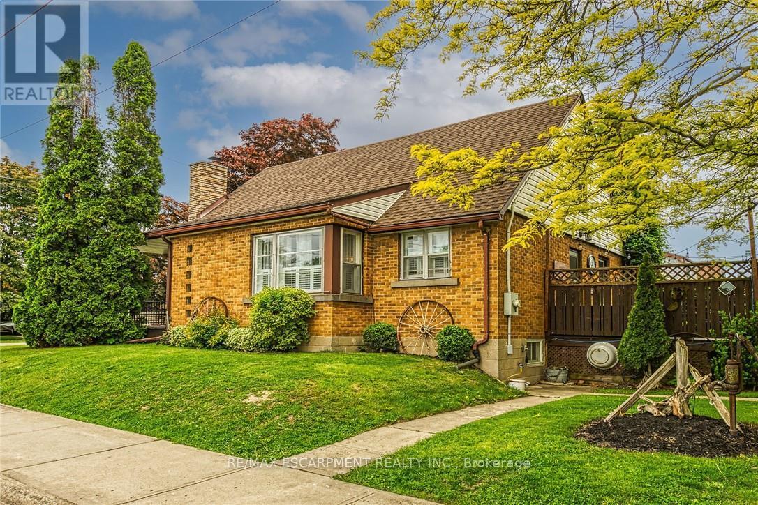 14 Sherring Street N, Haldimand, Ontario  N0A 1H0 - Photo 2 - X12179710