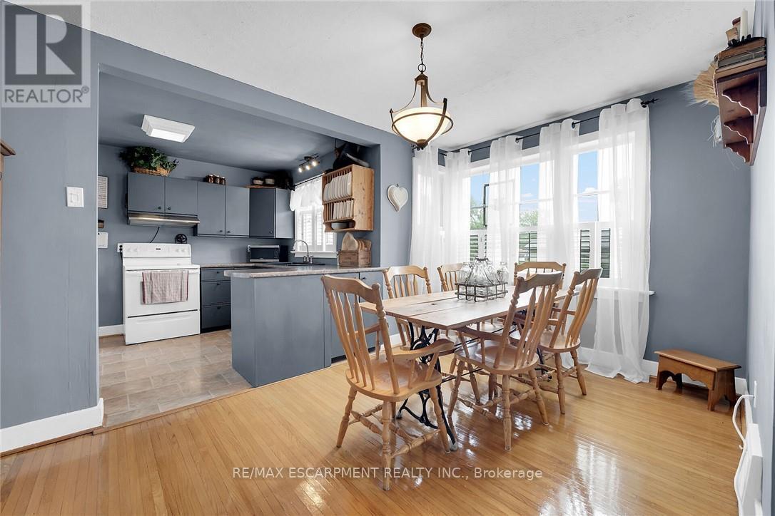 14 Sherring Street N, Haldimand, Ontario  N0A 1H0 - Photo 4 - X12179710