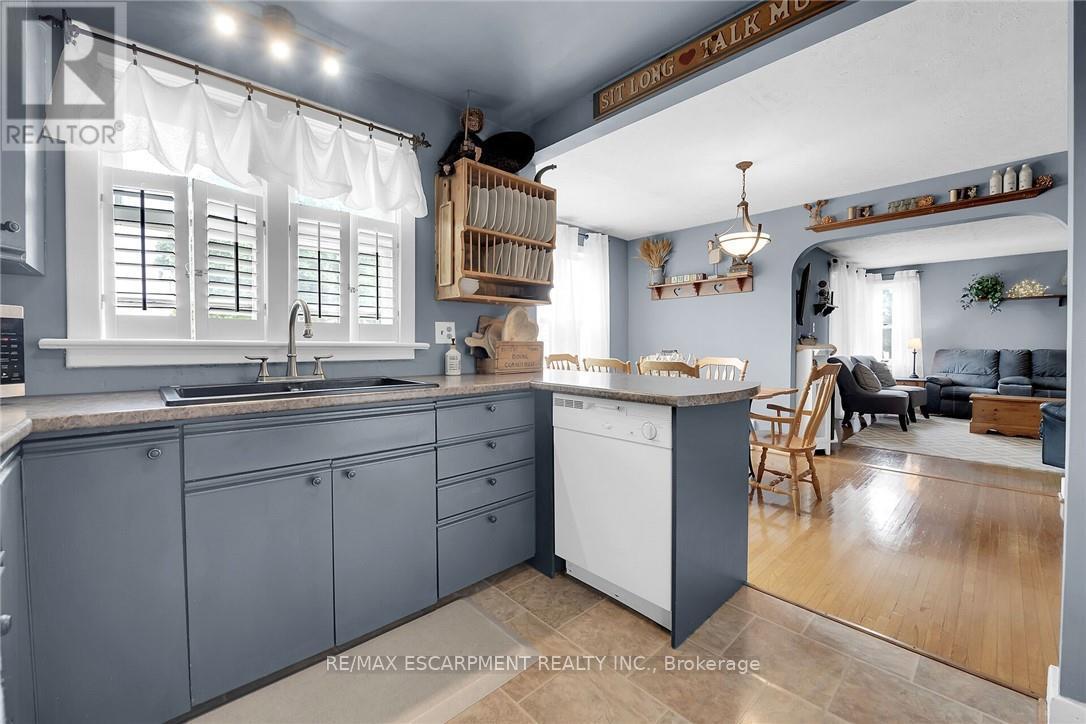 14 Sherring Street N, Haldimand, Ontario  N0A 1H0 - Photo 8 - X12179710