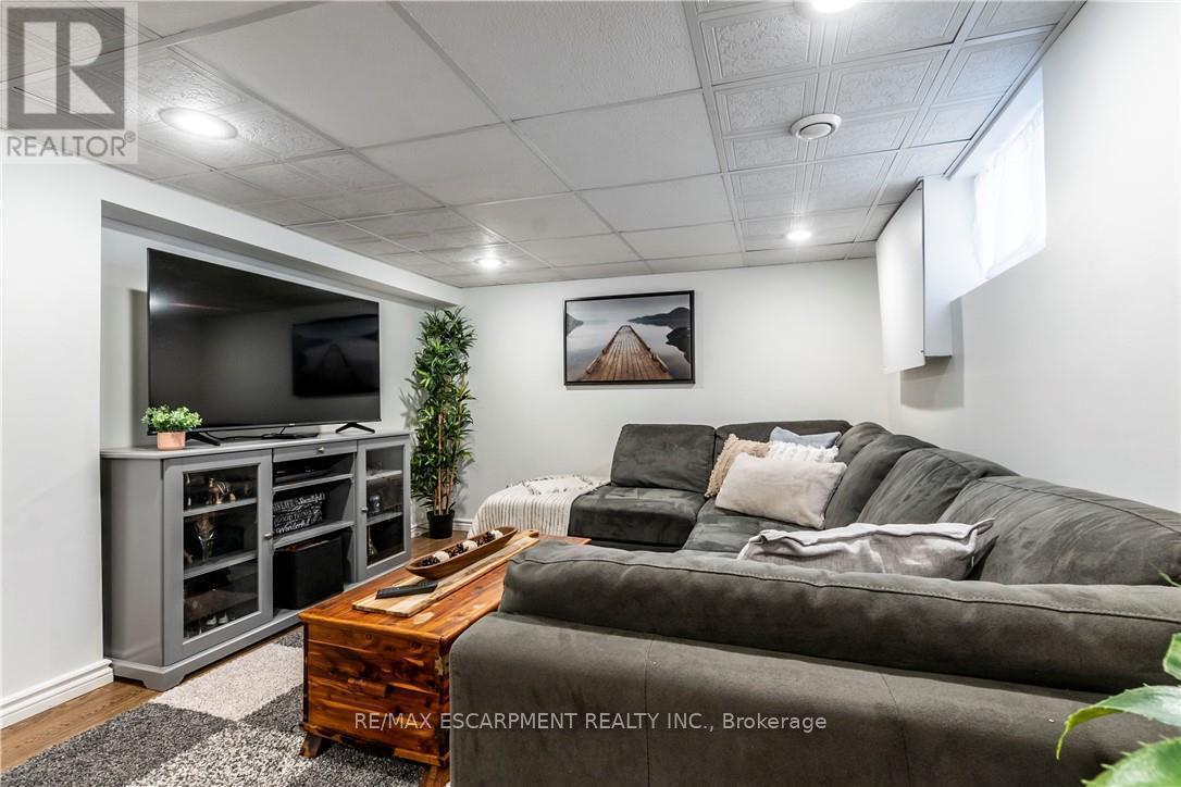 75 Mcelroy Road E, Hamilton, Ontario  L9A 1Y7 - Photo 21 - X12179792