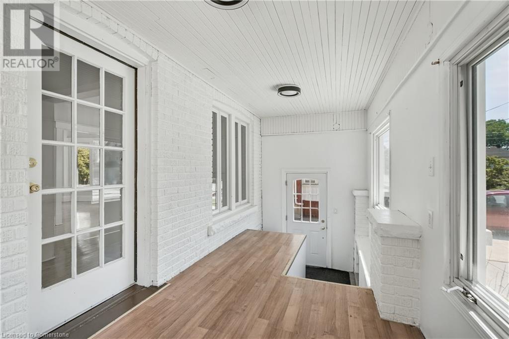 Property at 4989 WILLMOTT Street image 3