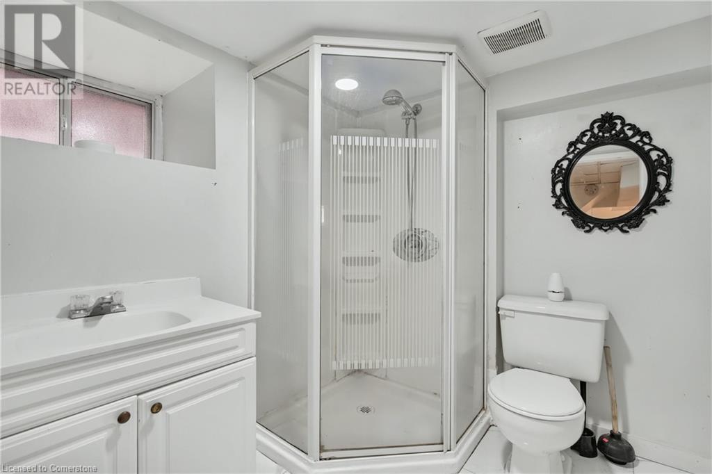 4989 Willmott Street, Niagara Falls, Ontario  L2E 1Z9 - Photo 33 - 40734689