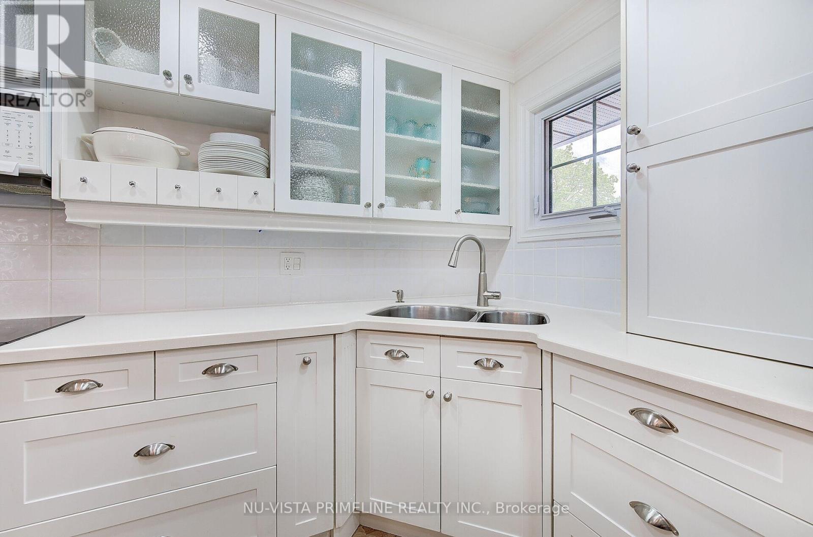 Photo 26 of 49 for 49 Meridene Crescent E