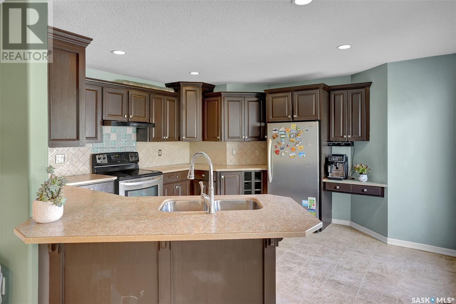 Property at 3364 Deiter BAY image 4