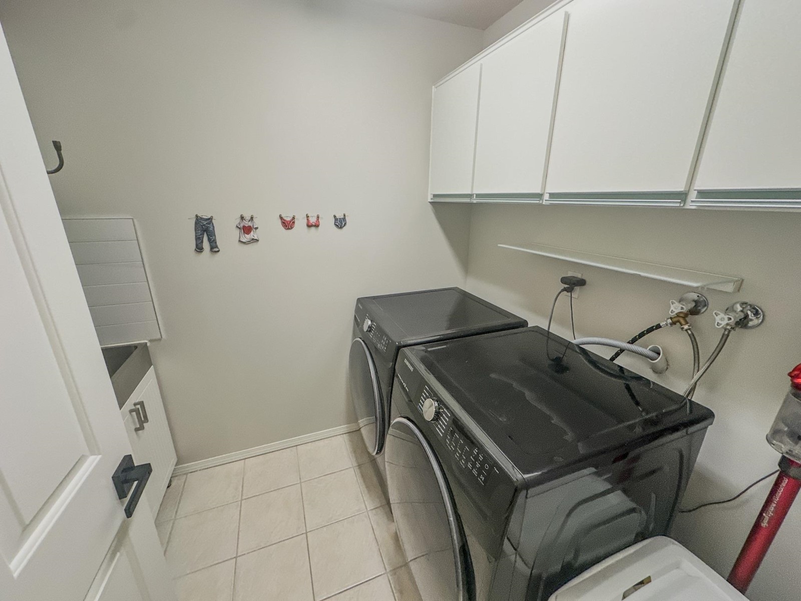 8598 142a Street, Surrey, British Columbia  V3W 0S6 - Photo 13 - R3008369