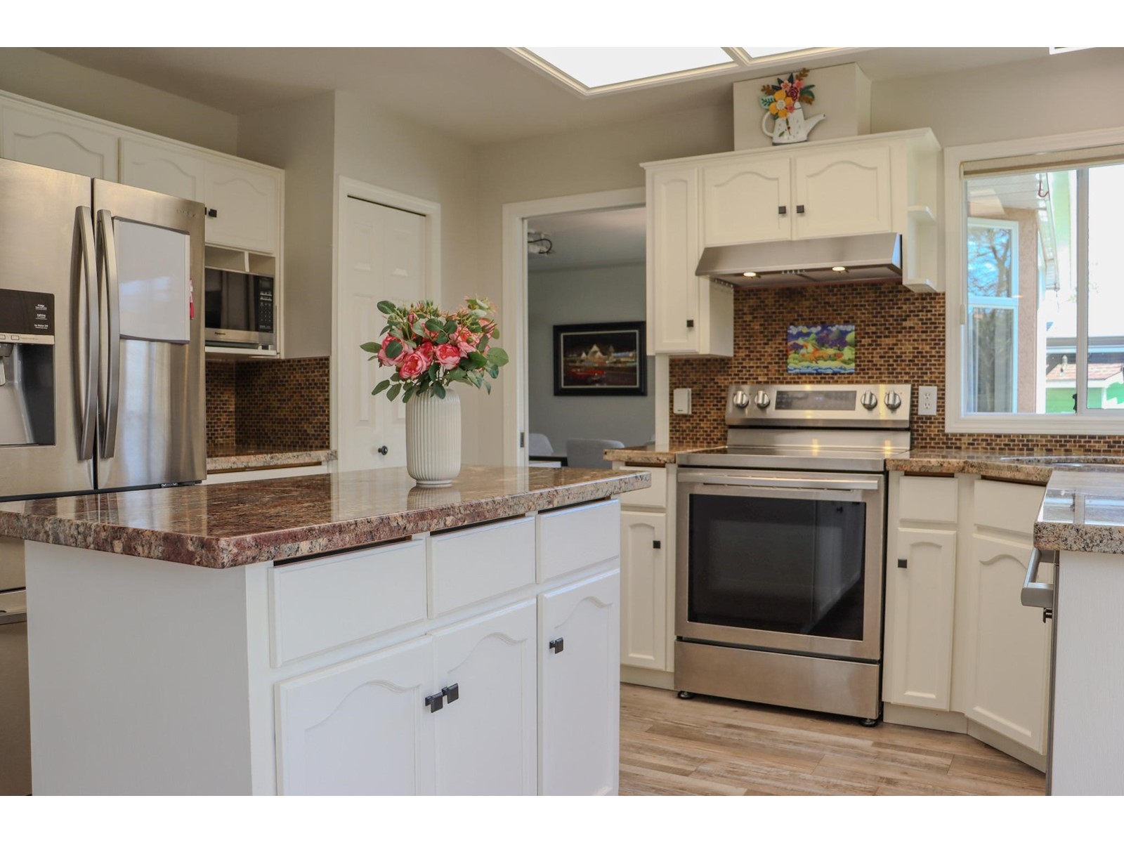 8598 142a Street, Surrey, British Columbia  V3W 0S6 - Photo 11 - R3008369