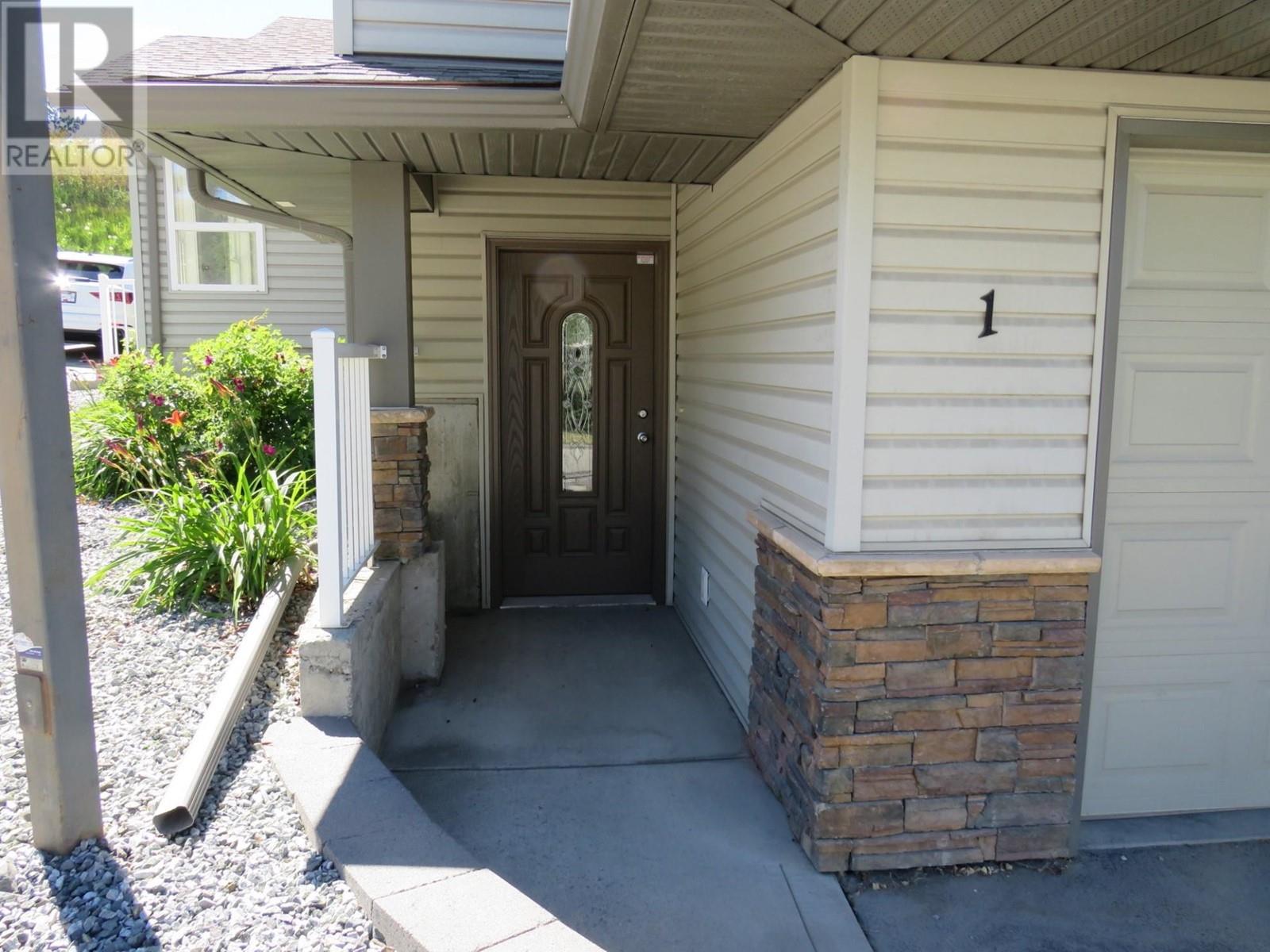 Property at 2046 ROBSON Place Unit# 1 image 3